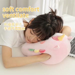 Almohada de peluche de unicornio rosa para la oficina, la escuela, la siesta, la pausa del almuerzo, con soporte cómodo y diseño con orificio para el brazo - Product Image 1