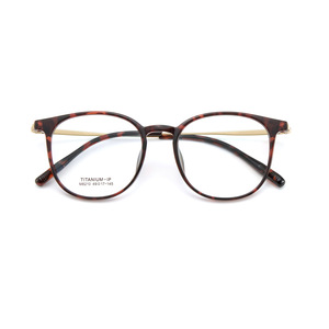 กรอบแว่นตา Danyang Oval รุ่น M8210 ไทเทเนียมน้ำหนักเบา แบบเต็มกรอบ เลนส์เรซิ่น สำหรับทุกเพศ - Product Image 4