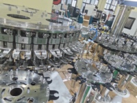 Machine de remplissage et de scellage de liquides IV au chlorure de sodium, ligne de production de solution saline normale, projet clé en main pour solutions IV