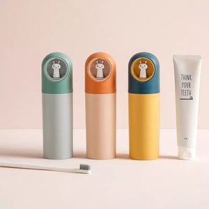 Bande <span class=keywords><strong>dessin</strong></span>ée Brosse À Dents Titulaire Portable Brosse À Dents Tasse Voyage Brosse À Dents Boîte Frappé Couleur Mignon Étudiant Dortoir Lavage Tasse - Product Image 1