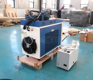Máquina de <span class=keywords><strong>limpieza</strong></span> láser portátil de fibra de 1000W, 1500W, 2000W, 3000W, para pintura, eliminación de revestimiento de óxido de Metal para reparación de automóviles - Product Image 4