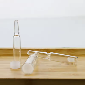 Vente en gros de bouteilles à rouleaux en plastique transparent ambré de 1ml-5ml Bouchon en liège doré pour huile essentielle soins de la peau sérums produits de soins de la peau - Product Image 3