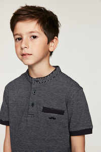 Cuello clásico de primera calidad en contraste Nuevo diseño Cómodo Kid Camisetas para venta al por mayor - Product Image 4