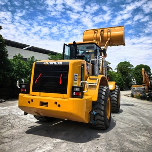 Chargeuse sur pneus Caterpillar 966H, godet de 6 tonnes |   Chargeuse sur pneus CAT d'occasion puissante à vendre |   Machinerie de construction haute performance - Product Image 6