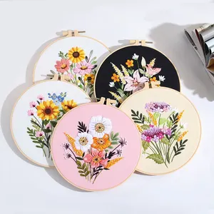 2023 New Design Embroidery Kit Floral DIY Embroidery Hoops Threads DIY Stamped Sewing Starter