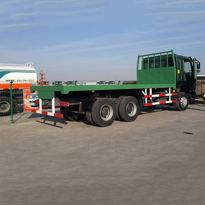 Camión de <span class=keywords><strong>cama</strong></span> plana SINOTRUK HOWO, equipo portador de plataforma, camiones de transporte, camión de carga - Product Image 1