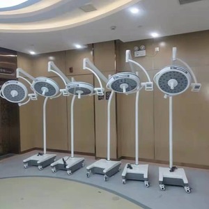 Lámpara Quirúrgica LED Sin Sombra de 150W con Certificación CE, Fuente de Alimentación de Emergencia para Hospitales Veterinarios, Cirugía Estética y Uso Ambulatorio - Product Image 4