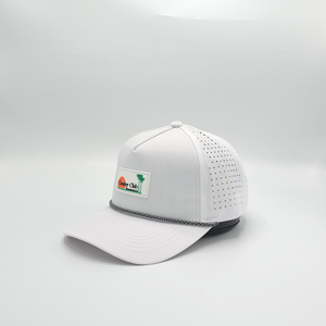 Casquette de baseball OEM personnalisée en polyester imperméable à séchage rapide, avec logo en caoutchouc, 5 panneaux, perforations découpées au laser et trous percés - Product Image 3