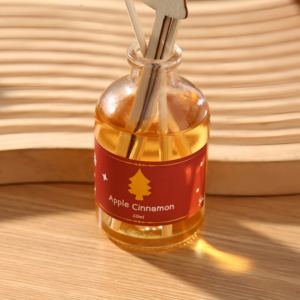 Diffuseur de roseaux d'arôme sans flamme spécifique à Noël en gros pour la décoration de chambre à coucher de parfum volatil de déodorant d'intérieur de ménage - Product Image 3
