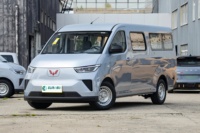 Voiture électrique à énergie nouvelle 2025 Yangguang 6 places 400 km Mini bus Taxi Voiture de tourisme Wuling EV Fourgon utilitaire 56,2 kWh Batterie Voiture Wuling