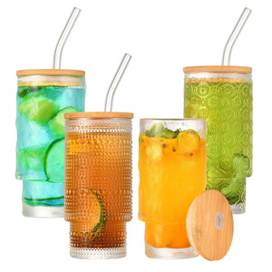Vaso de vidrio apilable de 11 oz con diseño acanalado vertical, tapa y pajita, reutilizable para zumos, ideal para el hogar, cafeterías y venta al por mayor. - Product Image 5