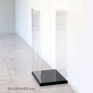 Présentoir en acrylique transparent personnalisé Décoration intérieure Boîte anti-poussière pour collection - Product Image 1