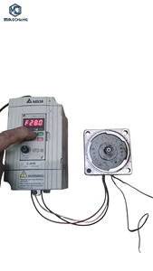 VFD004M21A ไดรฟ์ความถี่แปรผัน 0.4KW 230V มอเตอร์ AC สามเฟส ตัวควบคุมความเร็ว ตัวแปลงความถี่แบบปรับได้ - Product Image 1