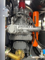 Compresseur d'air à vis diesel de grande taille de 1100 CFM, 25 bar, Cummins QSL 294 kW, 300 psi, monté sur un camion pour machine de forage de puits