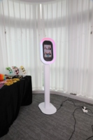Fournitures pour fêtes, photomaton ovale pour iPad avec lumière LED RGB, aluminium blanc léger, photomaton pour iPad pour mariage et événements sociaux