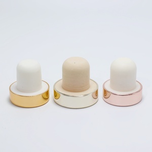 Vente en gros de flacons diffuseurs en verre transparent carré 40ml 90ml 190ml avec bouchon à ouverture facile et gravure personnalisée pour huiles essentielles - Product Image 3