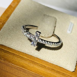 Anillo de Moissanita en Forma de T para Mujer, Elegante, Minimalista, Joyería de Moda para el Dedo Índice, Regalo - Product Image 1