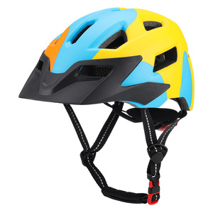 Casco de Ciclismo para Niños, PC EPS, Cierre de Hebilla Ajustable, Diseño Panelado, Visera Única, 16-20 Ventilaciones - Product Image 1