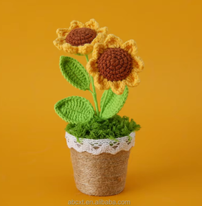 Fait à la main tricoté artificiel en <span class=keywords><strong>pot</strong></span> tournesol fraise lapin plante Crochet <span class=keywords><strong>Pot</strong></span> plante pour cadeau de vacances ornement de voiture - Product Image 4