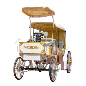 Voiture de tourisme électrique avec carrosserie blanche, intérieur rouge et auvent – Transport spécial - Product Image 2
