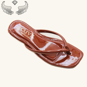 Sandales compensées élégantes et de haute qualité pour femmes, sandales à talons hauts d'extérieur, pantoufles, vente en gros de sandales pour femmes - Product Image 2