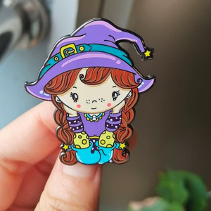 Custom Groothandel Hoge Kwaliteit Vergulde Cartoon Anime Karakter Metalen Reversspelden Schattige Konijn Hard Email Pin Met Kettingen