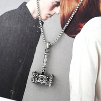 Collier pendentif Marteau de Thor en acier titane style punk KABA Jewelry