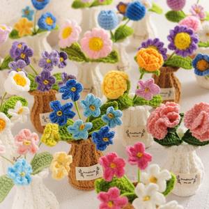 Jarrón de Tulipanes Tejido a Mano Personalizado, Decoración de Escritorio, Flor Artificial de Hilo, Cerámica, Adorno de Flor Eterna, Flor de Ganchillo - Product Image 3