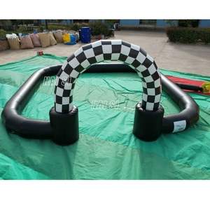 Piste <span class=keywords><strong>de</strong></span> course gonflable pour karting avec arche à carreaux pour voitures tamponneuses, jeux gonflables, événements <span class=keywords><strong>de</strong></span> course pour enfants - Product Image 2