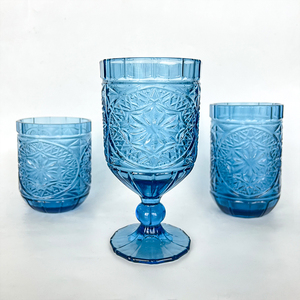 Vente en gros de verrerie de mariage : <span class=keywords><strong>Verres</strong></span> <span class=keywords><strong>à</strong></span> vin et <span class=keywords><strong>à</strong></span> eau vintage en cristal bleu sans plomb - Product Image 1