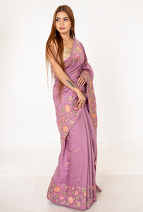 Sari traditionnel rose brodé de fleurs, avec une richesse d'artisanat et un tissu confortable pour la mode ethnique féminine - Product Image 6