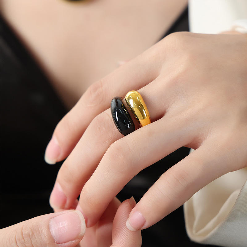 Bague en or noir
