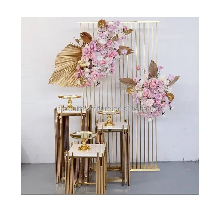 結婚式の背景砂漠のケーキテーブル正方形の花台座ゴールドスタンド台座ディスプレイセットパーティー用