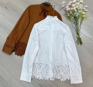 Camicie Nuove di Alta Qualità Primavera Estate 2026 Blusa Donna Sexy in <span class=keywords><strong>Tulle</strong></span> Ricamato con Pizzo Patchwork Manica Lunga Bianco Kaki - Product Image 2