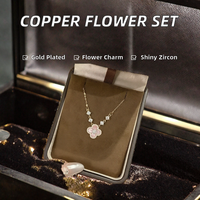 Ensemble de bijoux haut de gamme pour femme : collier, boucles d'oreilles et bracelet à fleur trèfle à quatre feuilles, coquille rose, best-seller