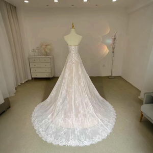 Vestido de Novia Estilo Sirena Bohemio con Apliques de Encaje, Diseño Real, Perlas y Flores Lsjj33 - Product Image 3