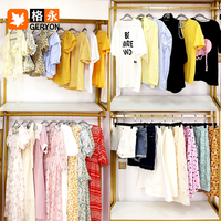 Geryon Vintage Summer Mixed T-Shirts Shorts Dresses-Pakaian Bekas Wanita Dewasa Bersih 90-98% Baru Ukuran Campuran Bale