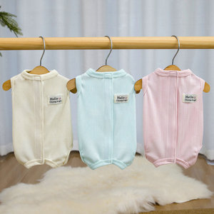 Abbigliamento per Animali Domestici: Tuta Chirurgica Traspirante Anti-Leccatura per Gatti Femmina e Maschio, Post-Operatoria per <span class=keywords><strong>Sterilizzazione</strong></span>/Neutrazione - Product Image 1