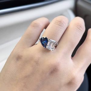 خاتم خطوبة VOAINO من الذهب الخالص عيار 10 و14 و18 قيراط مع ألماس مختبري VVS وزمرد على شكل كمثرى بتصميم Toi Et Moi - Product Image 4