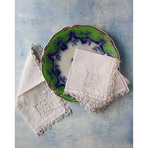 Ensemble de 4 serviettes d'apéritif ou de dessert Mirellas avec élégant tissu en dentelle et accessoires - Product Image 5