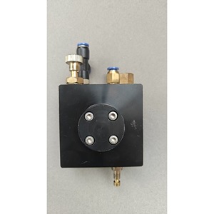 Conjunto de válvulas solenoides neumáticas con base de colector y conectores - Product Image 2