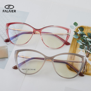 Gafas de Montura Completa Falaier Cat Eye TR87077 con Lentes Anti-Luz Azul para Mujer - Product Image 4
