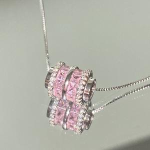 สร้อยคอจี้เงินแท้ S925 ดีไซน์ทรงกระบอกประดับเพชรชมพู ดีไซน์หรูหรา สวยงาม สำหรับผู้หญิง - Product Image 1