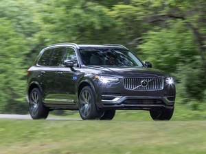 Volvo <span class=keywords><strong>XC90</strong></span> SUV de luxe de taille moyenne |   Sûr et spacieux, 7 places pour les voyageurs familiaux du monde entier - Product Image 4