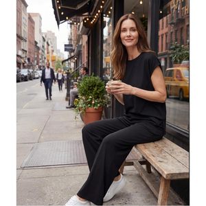 Conjunto de Dos Piezas para Mujer, Manga Corta, Pantalones Anchos, Ropa Informal para Viajes y Vacaciones - Product Image 4