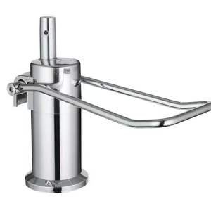 Silla de Salón de Belleza Portátil y Resistente de Plástico para Estilismo - Product Image 1