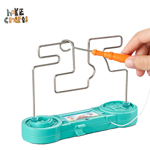 Nouveau design <span class=keywords><strong>classique</strong></span> Jeu de <span class=keywords><strong>labyrinthe</strong></span> à choc électrique Jeu de <span class=keywords><strong>labyrinthe</strong></span> pour enfants Jouets de <span class=keywords><strong>labyrinthe</strong></span> électriques Jeu de <span class=keywords><strong>labyrinthe</strong></span> à chocs électriques - Product Image 2