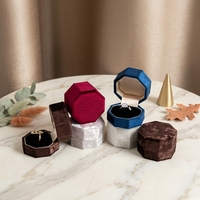 Boîte à bijoux octogonale de luxe Zebopak avec finition en velours pour bague, collier et emballage cadeau élégant