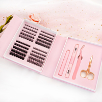Kit de Extensions de Cils Synthétiques Faits Main DIY avec de Longs Grappes de Cils Naturels et Emballage Personnalisé