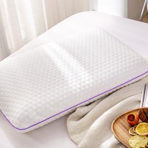 プロのサプライヤーによる、モダンなネックサポート、優れた睡眠を促すラベンダー配合メモリーフォーム枕 - Product Image 6